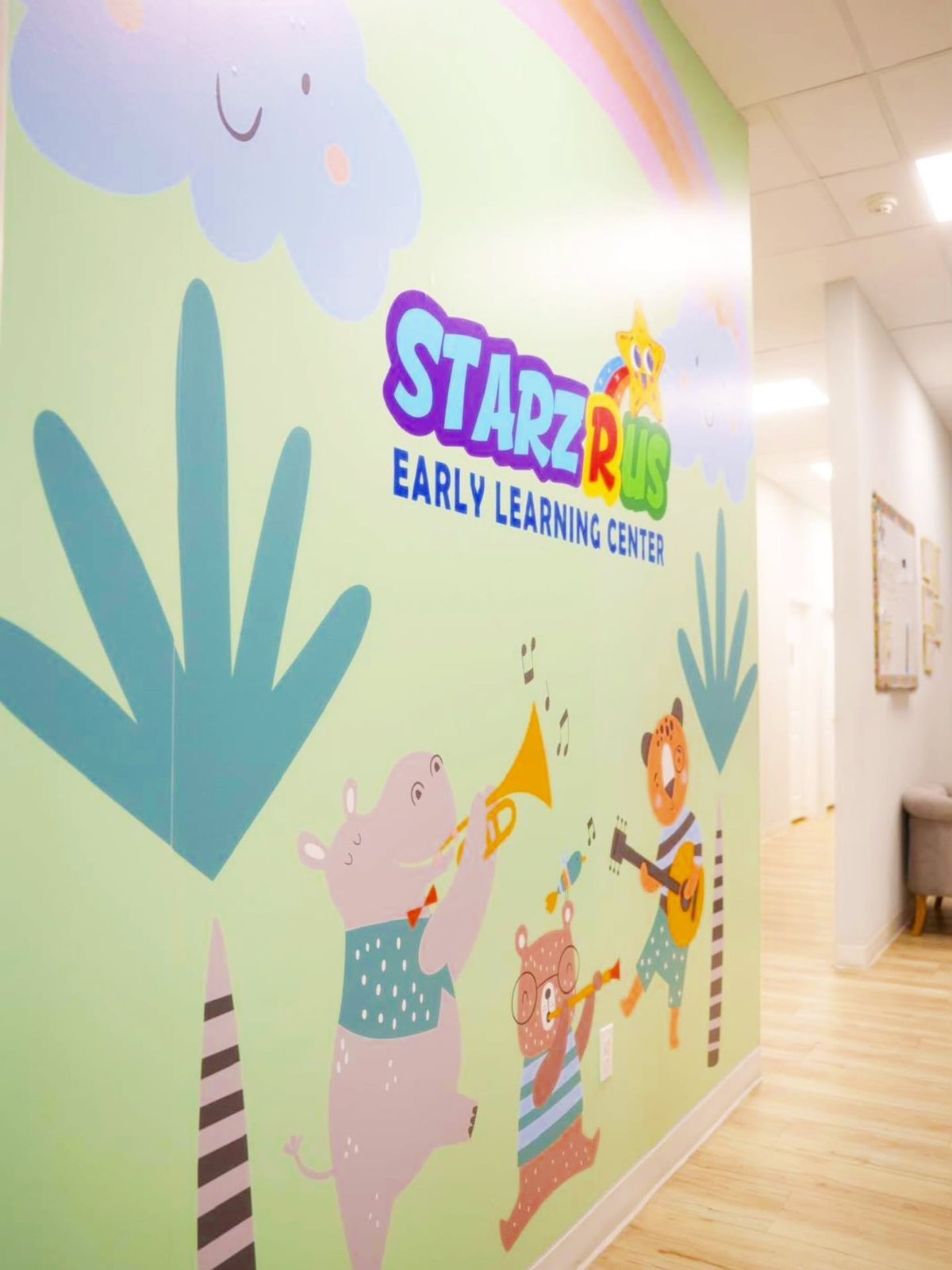 Bright decorated corridor at Starz R Us